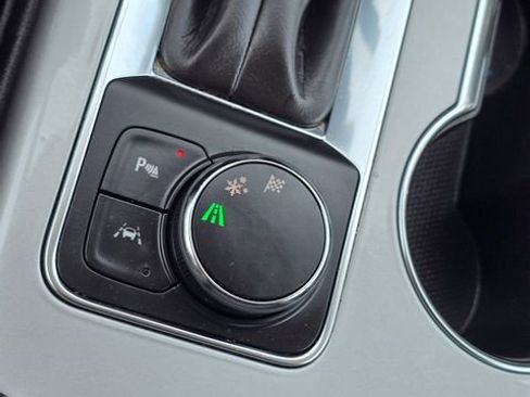 Used 2023 Chevrolet Blazer LT w/ Midnight/Sport Edition FWD image 39