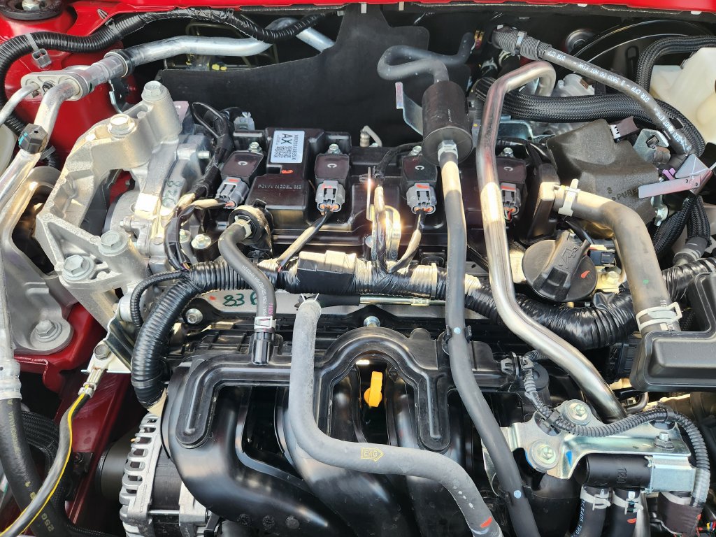 Used 2026 Nissan Kicks SR w/ SR Premium Package FWD image 34