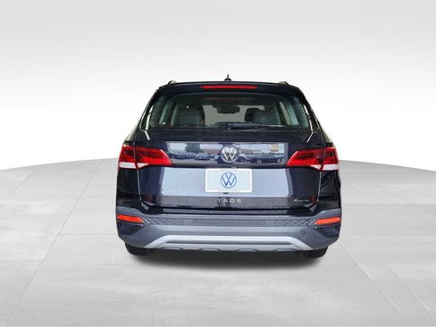 Certified 2024 Volkswagen Taos S AWD/4WD image 6