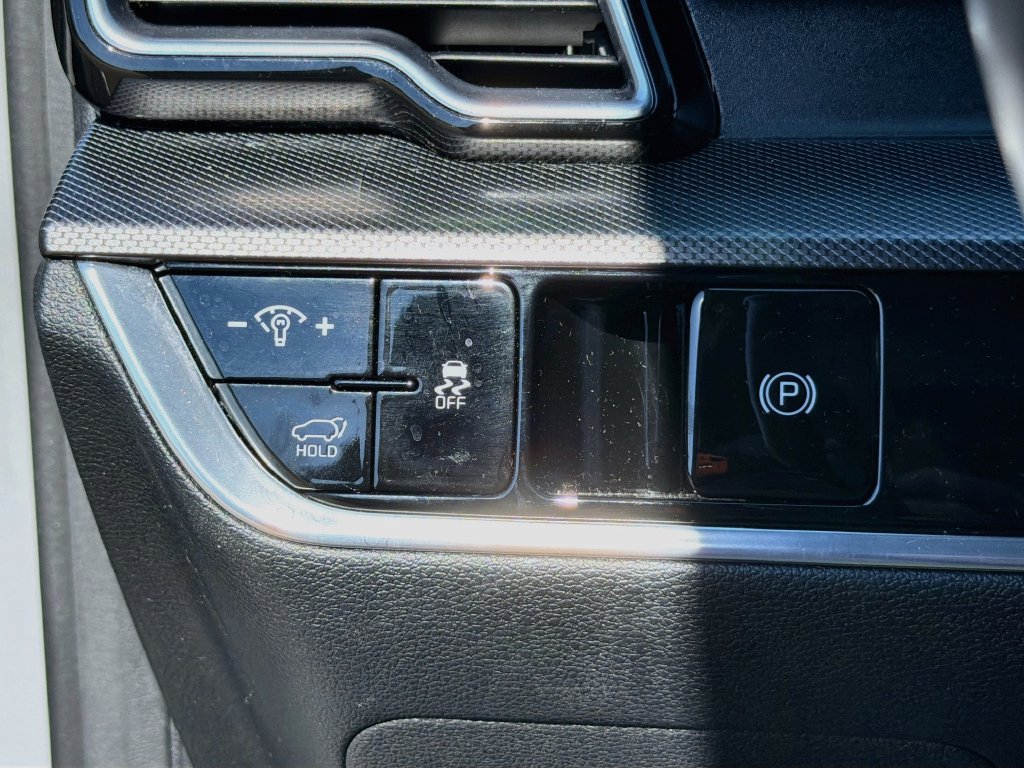 Used 2023 Kia Sportage SX FWD image 21