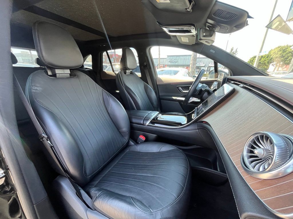 Used 2023 Mercedes-Benz EQE 350+ SUV image 13
