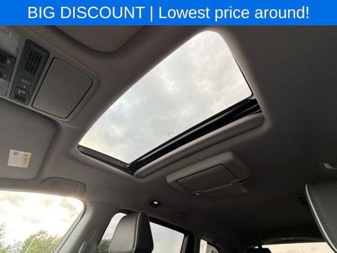 Used 2022 Honda Odyssey Elite image 45