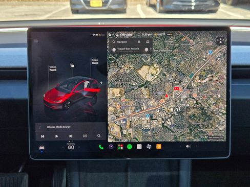 Used 2025 Tesla Model 3 Long Range AWD/4WD image 17
