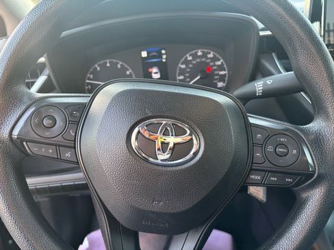 Used 2024 Toyota Corolla LE FWD image 10