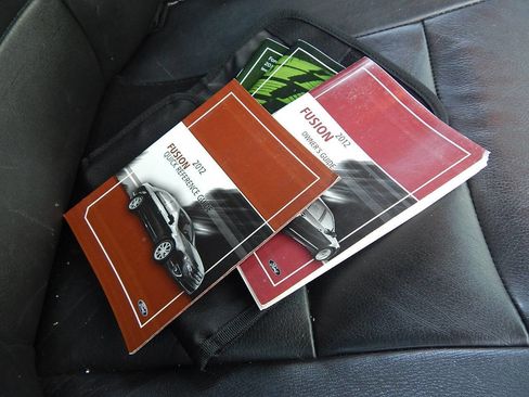 Used 2012 Ford Fusion SEL image 26