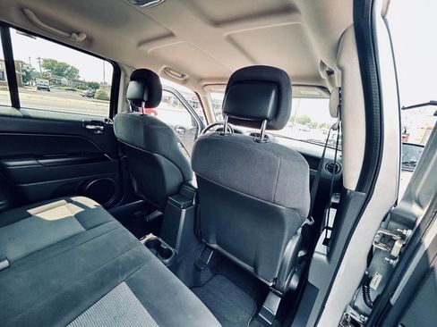 Used 2011 Jeep Patriot Latitude image 31