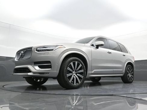 Used 2024 Volvo XC90 B6 Plus AWD/4WD image 24