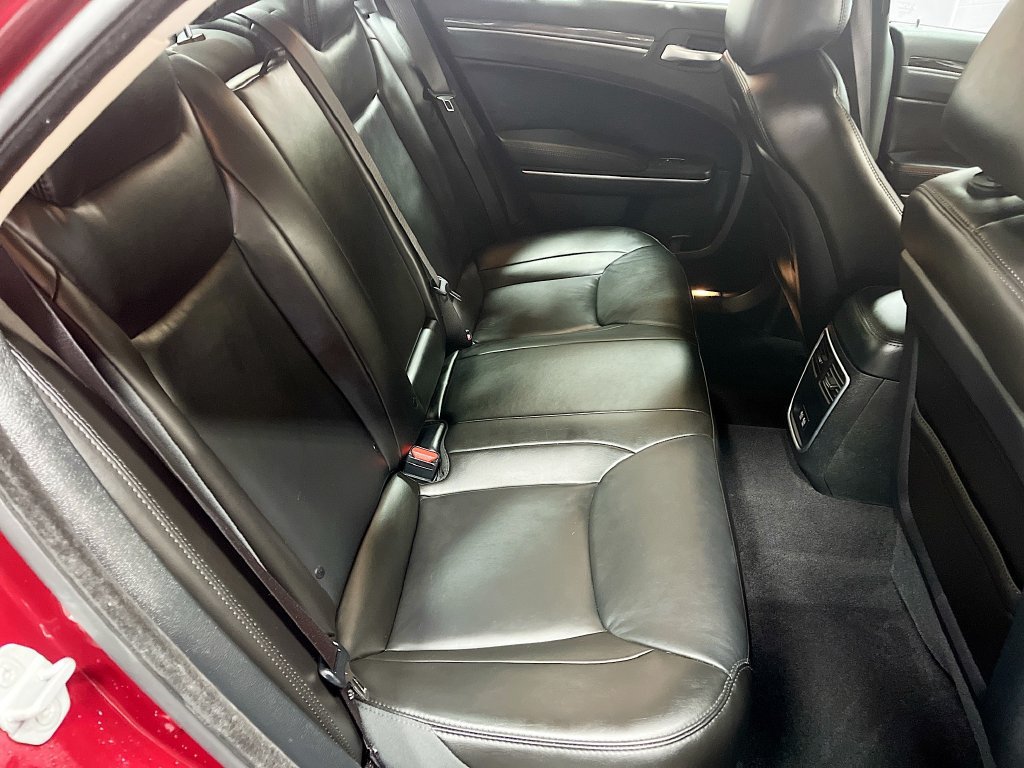 Used 2022 Chrysler 300 Touring L RWD image 26