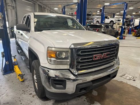 Used 2015 GMC Sierra 2500 2WD Double Cab w/ Sierra Convenience Package image 2