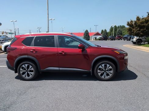 Used 2023 Nissan Rogue SV w/ SV Premium B Package AWD/4WD image 4