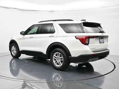 New 2026 Ford Explorer Active w/ Active Comfort Package RWD image 7