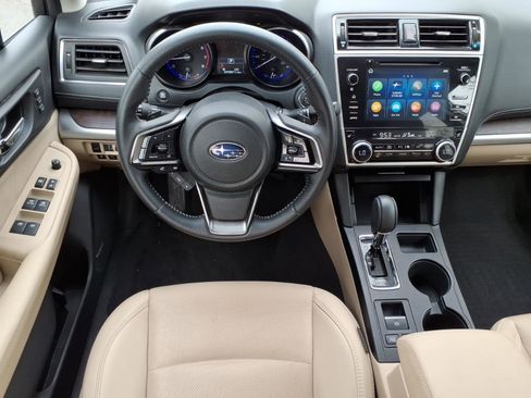 Used 2019 Subaru Outback 2.5i Limited AWD/4WD image 18