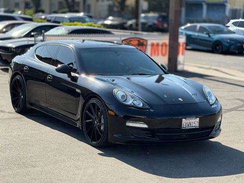 Used 2012 Porsche Panamera RWD image 2
