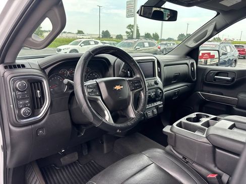Used 2019 Chevrolet Silverado 1500 LTZ w/ Z71 Off-Road Package AWD/4WD image 10