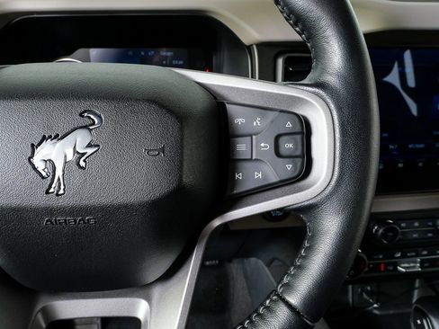 Used 2023 Ford Bronco Wildtrak image 10