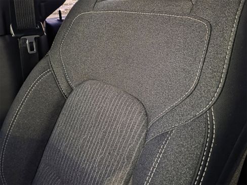 Used 2019 RAM 1500 Big Horn image 10