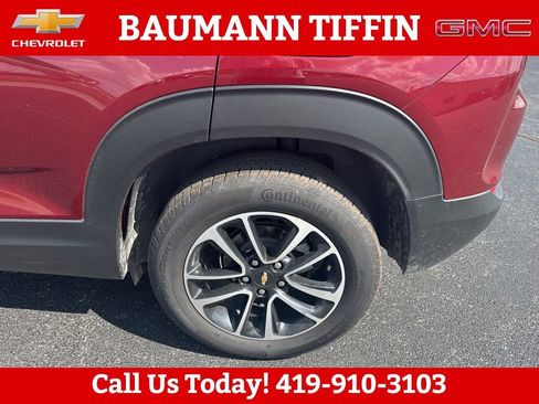 Used 2025 Chevrolet TrailBlazer LT FWD image 25