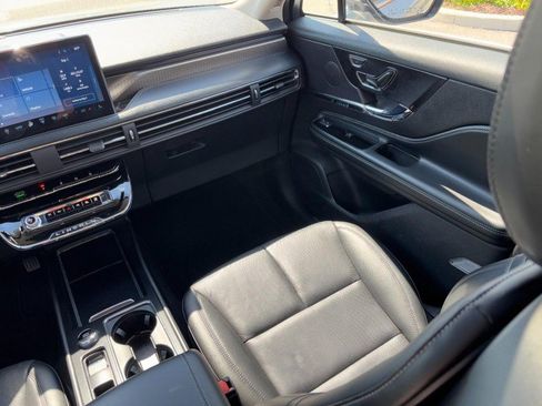 Certified 2023 Lincoln Corsair Reserve w/ Equipment Group 201A AWD/4WD image 14