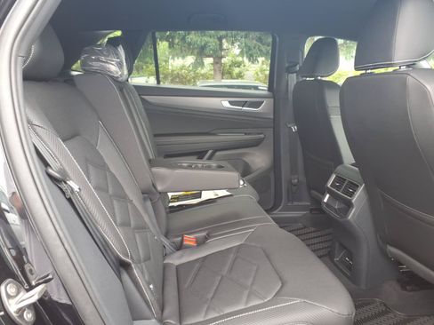 New 2026 Volkswagen Atlas Cross Sport SE AWD/4WD image 8