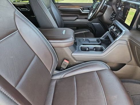 Used 2024 GMC Sierra 2500 Denali w/ Denali Reserve Package AWD/4WD image 15
