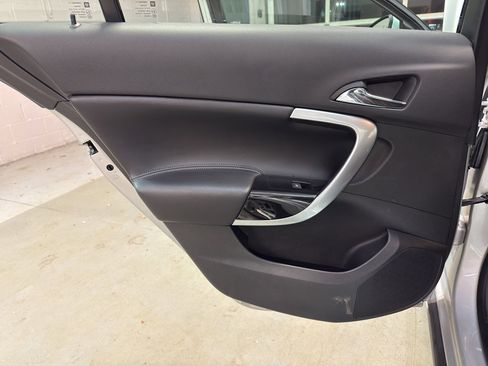 Used 2016 Buick Regal AWD image 30