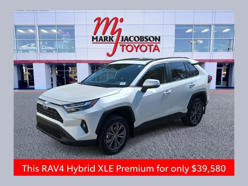 Used 2024 Toyota RAV4 XLE Premium w/ Weather Package AWD/4WD image 1