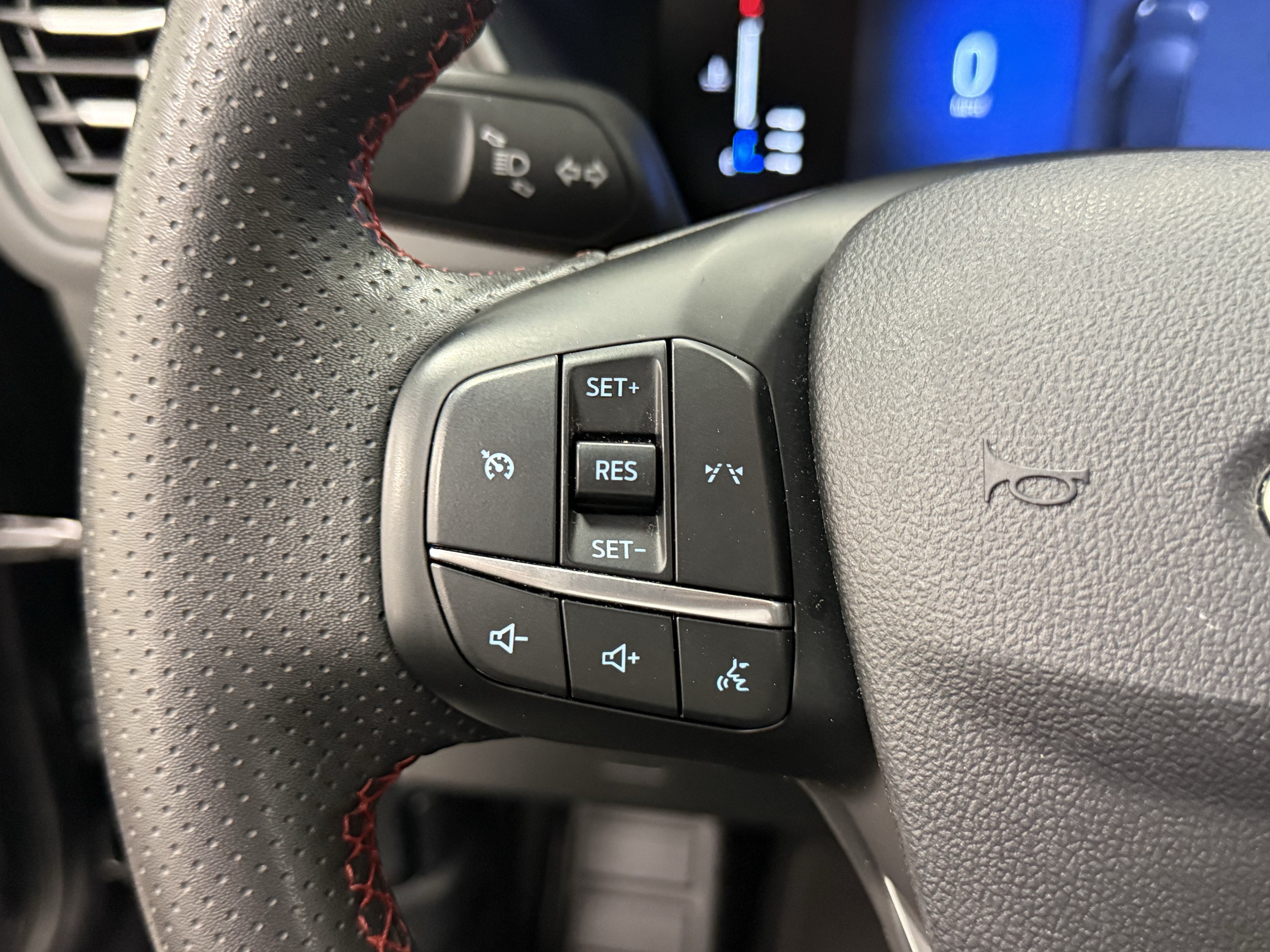 Used 2024 Ford Escape ST-Line FWD image 19