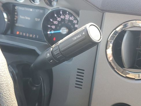 Used 2016 Ford F250 XLT w/ XLT Value Package image 25