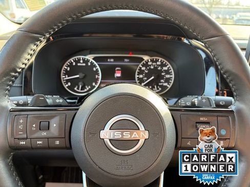 Used 2023 Nissan Pathfinder SL w/ Lighting Package (N92) image 15