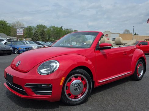 Used 2018 Volkswagen Beetle 2.0T Coast image 1
