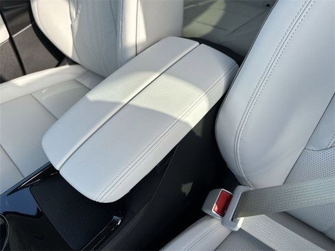 New 2026 Buick Envision Avenir image 21