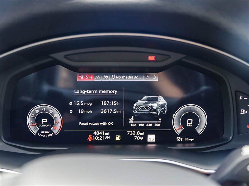 Used 2025 Audi Q8 Premium Plus AWD/4WD image 31