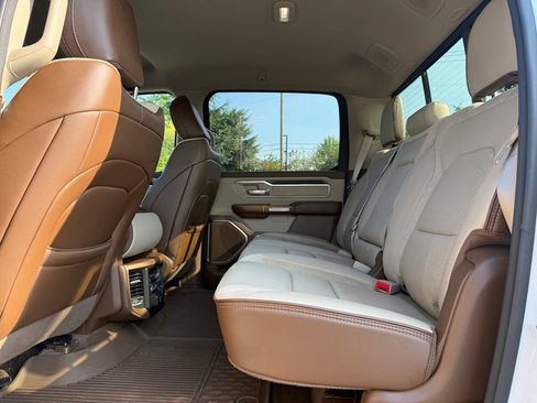 Used 2021 RAM 1500 Laramie AWD/4WD image 16