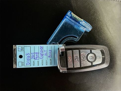 Used 2022 Ford Explorer XLT w/ Equipment Group 202A image 37