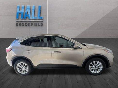 Used 2021 Ford Escape SE image 6