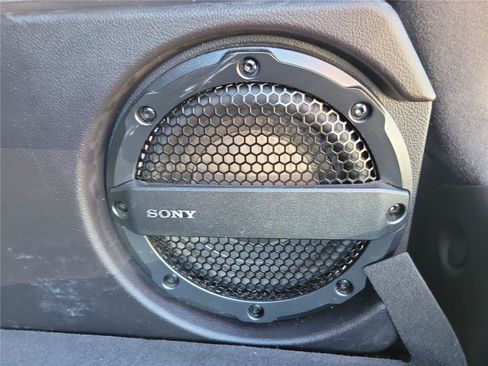 Used 2017 Ford Focus Titanium FWD image 10