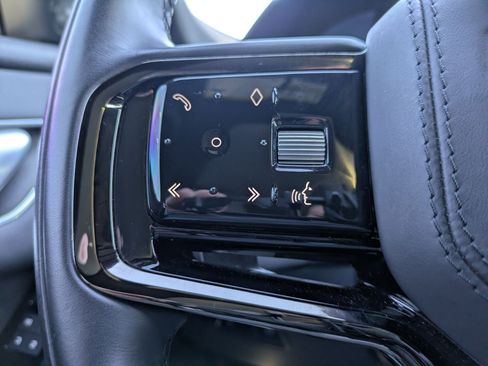 Used 2024 Land Rover Range Rover Velar Dynamic SE image 14