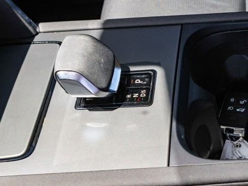 Certified 2024 Land Rover Discovery Sport S image 18