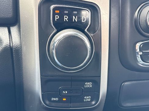Used 2019 RAM 1500 Classic SLT w/ Luxury Group AWD/4WD image 19