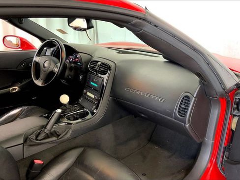 Used 2009 Chevrolet Corvette Z06 w/ Preferred Equipment Group RWD image 26