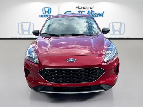 Used 2022 Ford Escape SE image 2