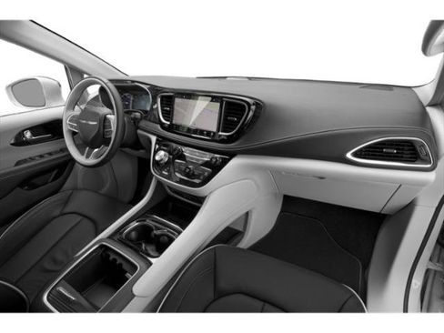 Used 2022 Chrysler Pacifica Limited w/ Uconnect Theater Family Group FWD image 18