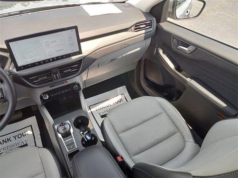 Used 2023 Ford Escape Platinum image 44