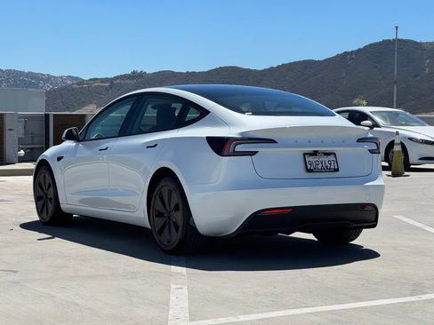 Used 2024 Tesla Model 3 Standard Range RWD image 30