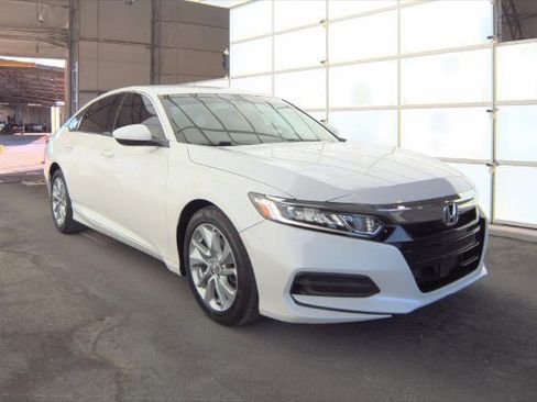 Used 2020 Honda Accord LX image 2