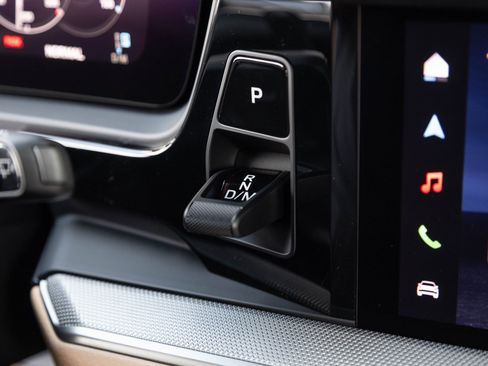 Certified 2026 Porsche Cayenne image 18