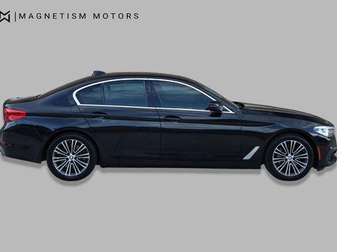 Used 2019 BMW 540i RWD image 3
