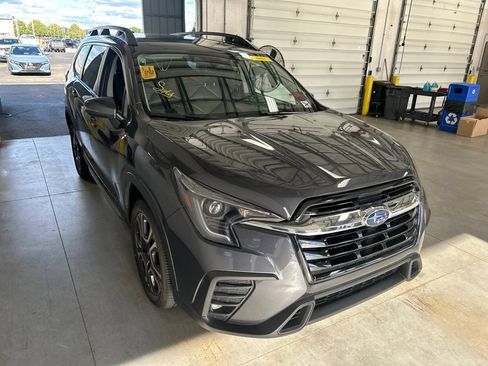 Used 2023 Subaru Ascent Limited AWD/4WD image 1