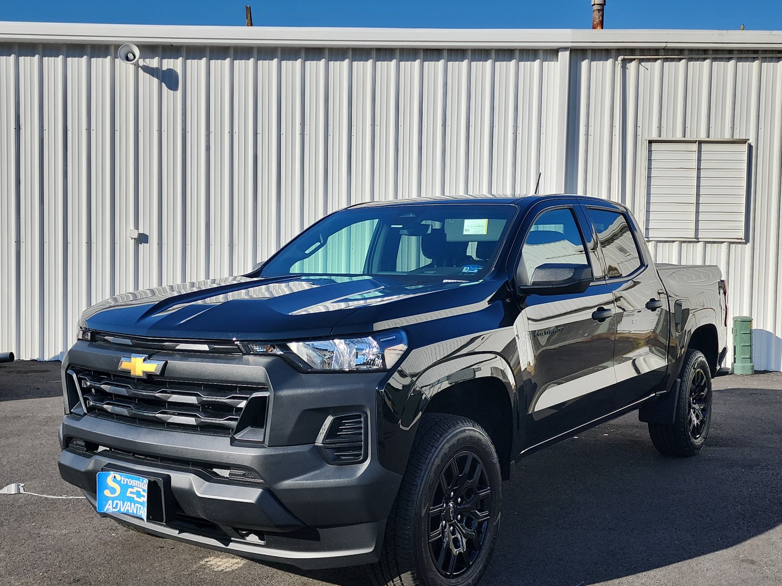 Used 2026 Chevrolet Colorado W/T w/ WT Custom Package AWD/4WD image 1