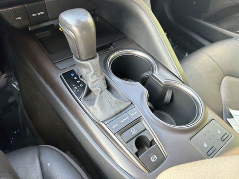 Used 2024 Toyota Camry XSE FWD image 19